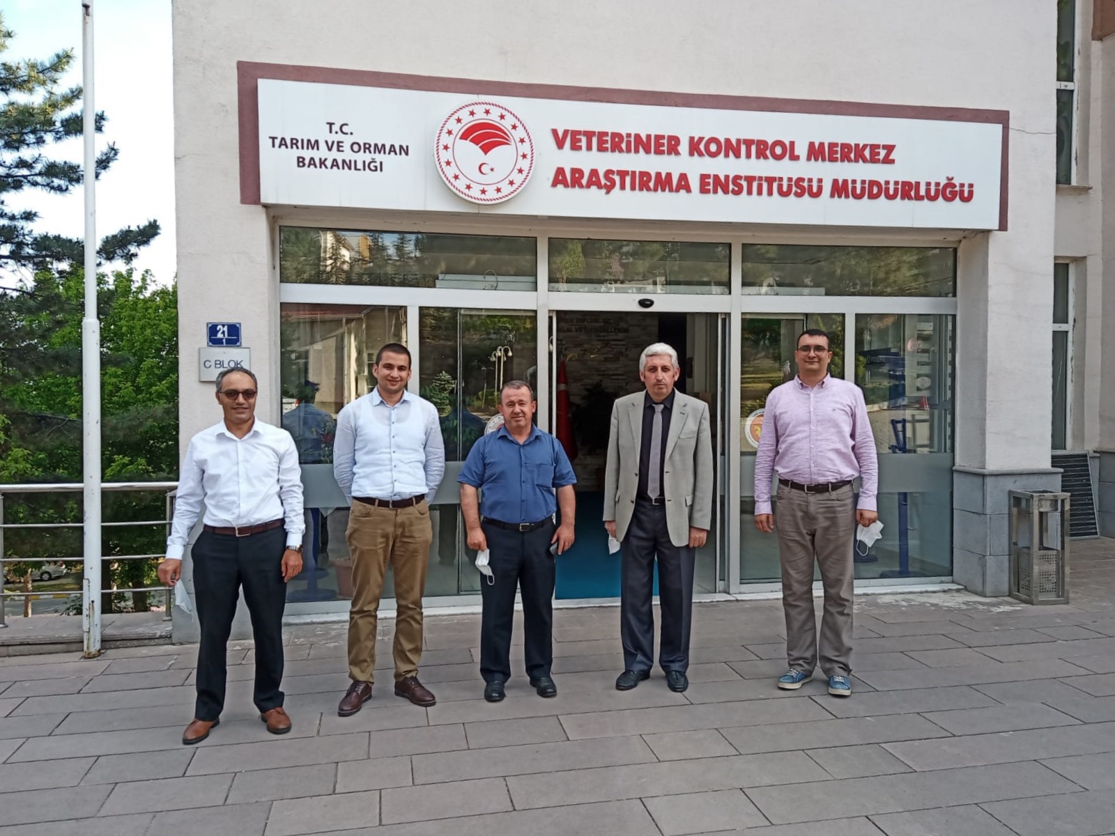 Ankara Üniversitesi Veteriner Fakültesi Dekanı Sn. Prof. Dr. Ender YARSAN 28.05.2021 tarihinde Enstitümüzü ziyaret etmiştir.