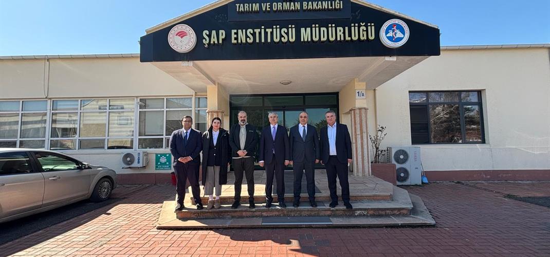 ÖZBEKİSTAN HEYETİNDEN ENSTİTÜMÜZE ZİYARET.